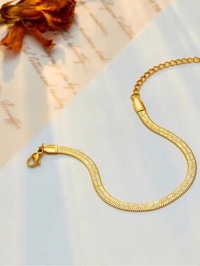 #126 Gold Plated Herringbone Chain Bracelet